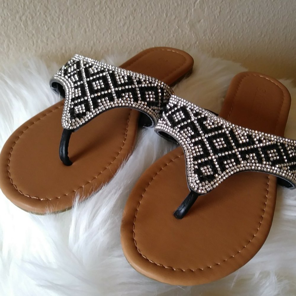 Olivia Miller Rhinestones Flat Thong T strap Sandals Size 6